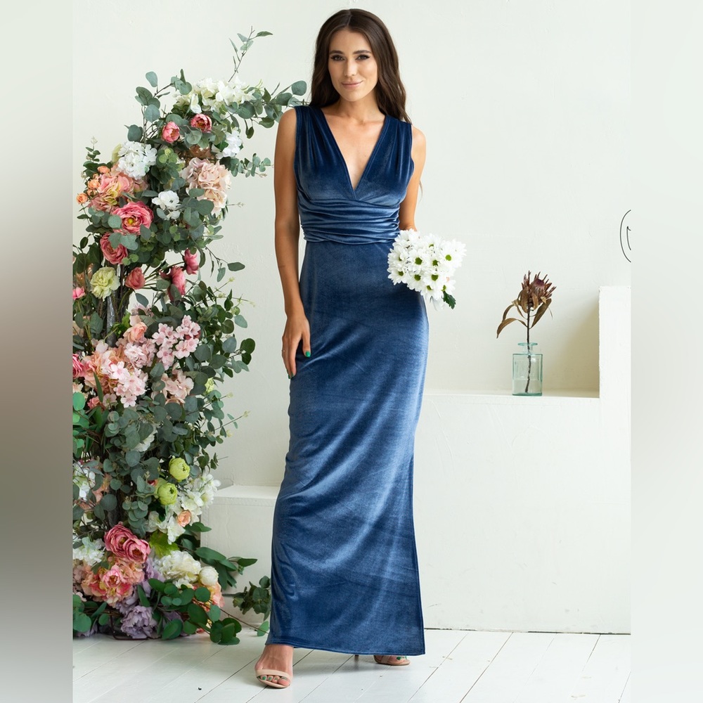 ❗️NEW❗️Blue Vneck Formal Sleeveless Royal Velvet Evening Dress